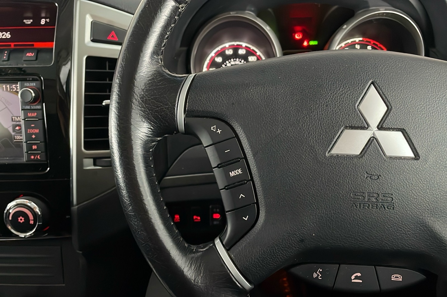 Used Mitsubishi Shogun 2015 for sale - 77990452: Photo 13