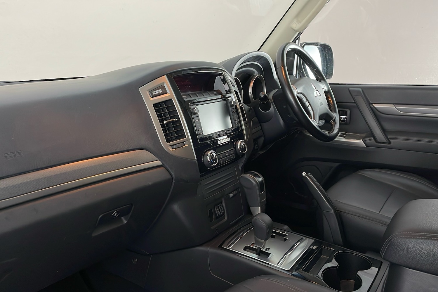 Used Mitsubishi Shogun 2015 for sale - 77990452: Photo 21