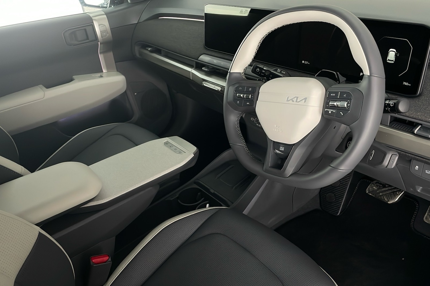 Used Kia EV3 2025 for sale - 76057457: Photo 11
