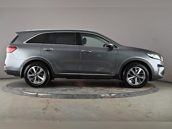 Used Kia Sorento 2018 for sale - 77129303: Photo