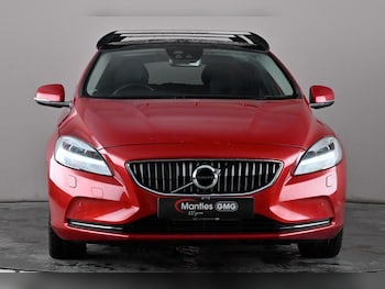Used Volvo V40 2019 for sale - 76777884: Photo