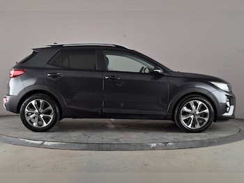 Used Kia Stonic 2020 for sale - 76718660: Photo