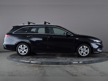 Used Kia Ceed 2023 for sale - 77541075: Photo