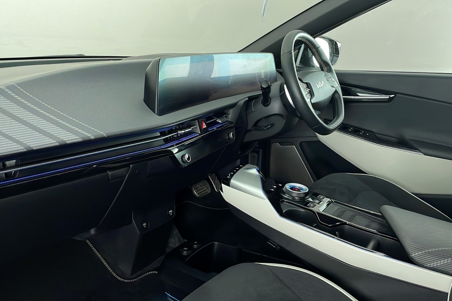 2023 Kia EV6 166kW GT Line S 77.4kWh 5dr Auto Estate Electric Automatic - Picture 10 of 24