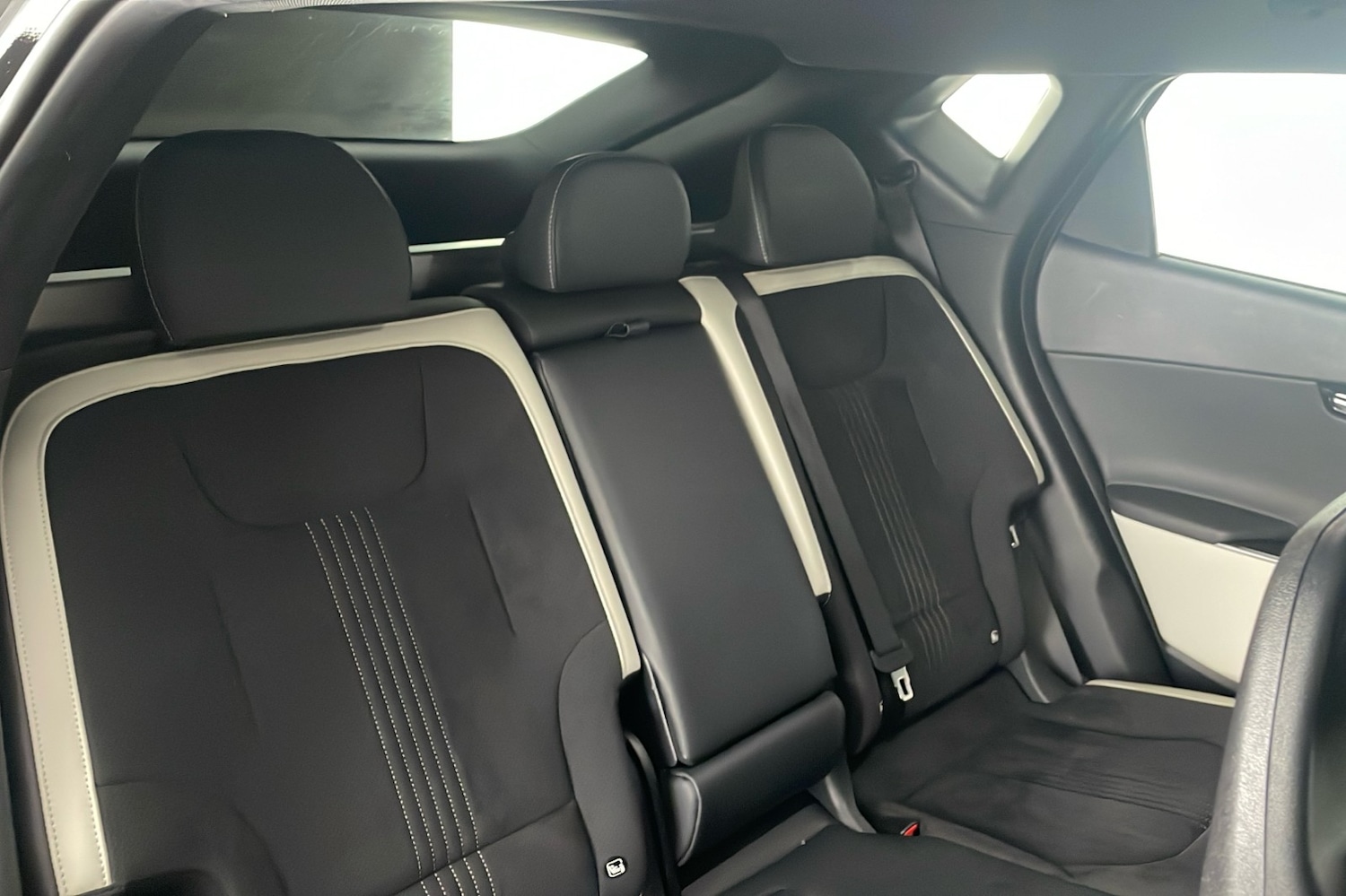 Used Kia EV6 2024 for sale - 76892957: Photo 10