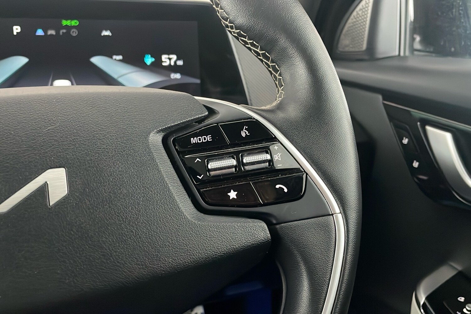 Used Kia EV6 2024 for sale - 76892957: Photo 16