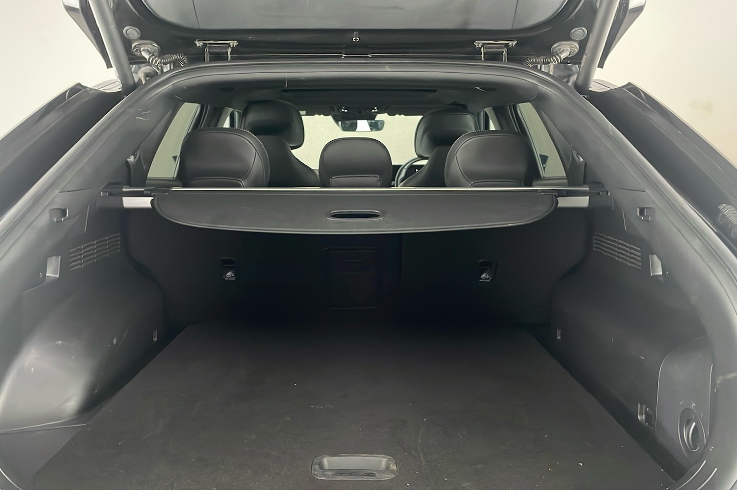 Used Kia EV6 2024 for sale - 76892957: Photo 35