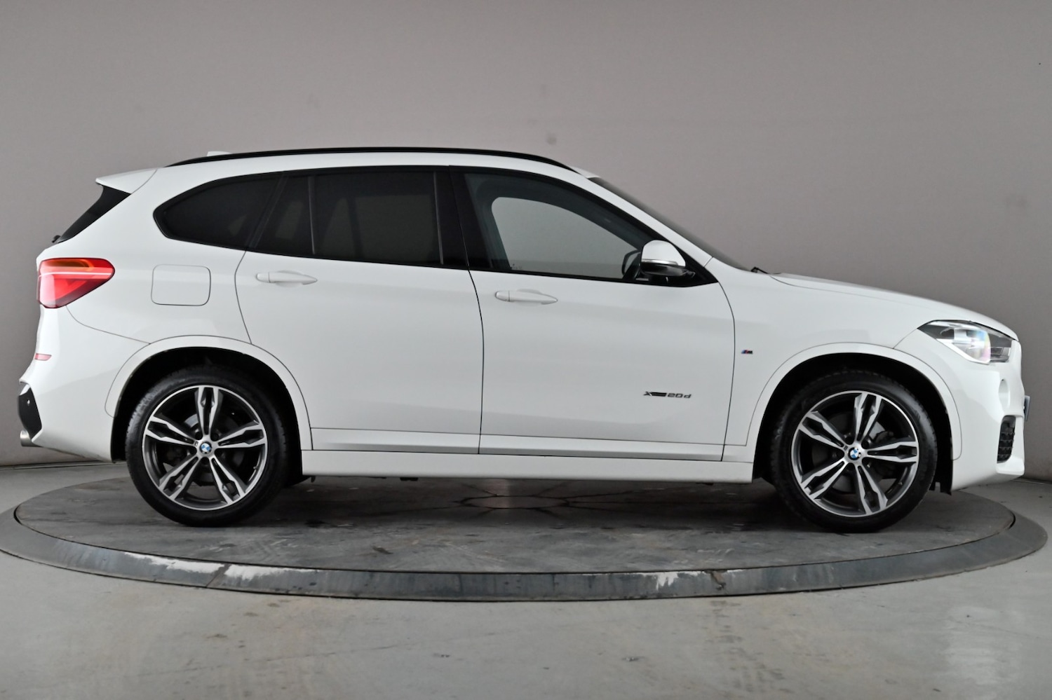 Used BMW X1 2017 for sale - 76769067: Photo 3
