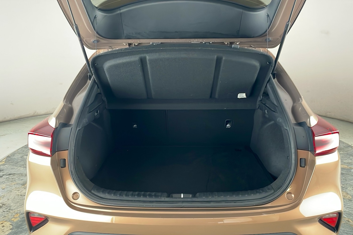 Used Kia XCeed 2022 for sale - 77541104: Photo 21