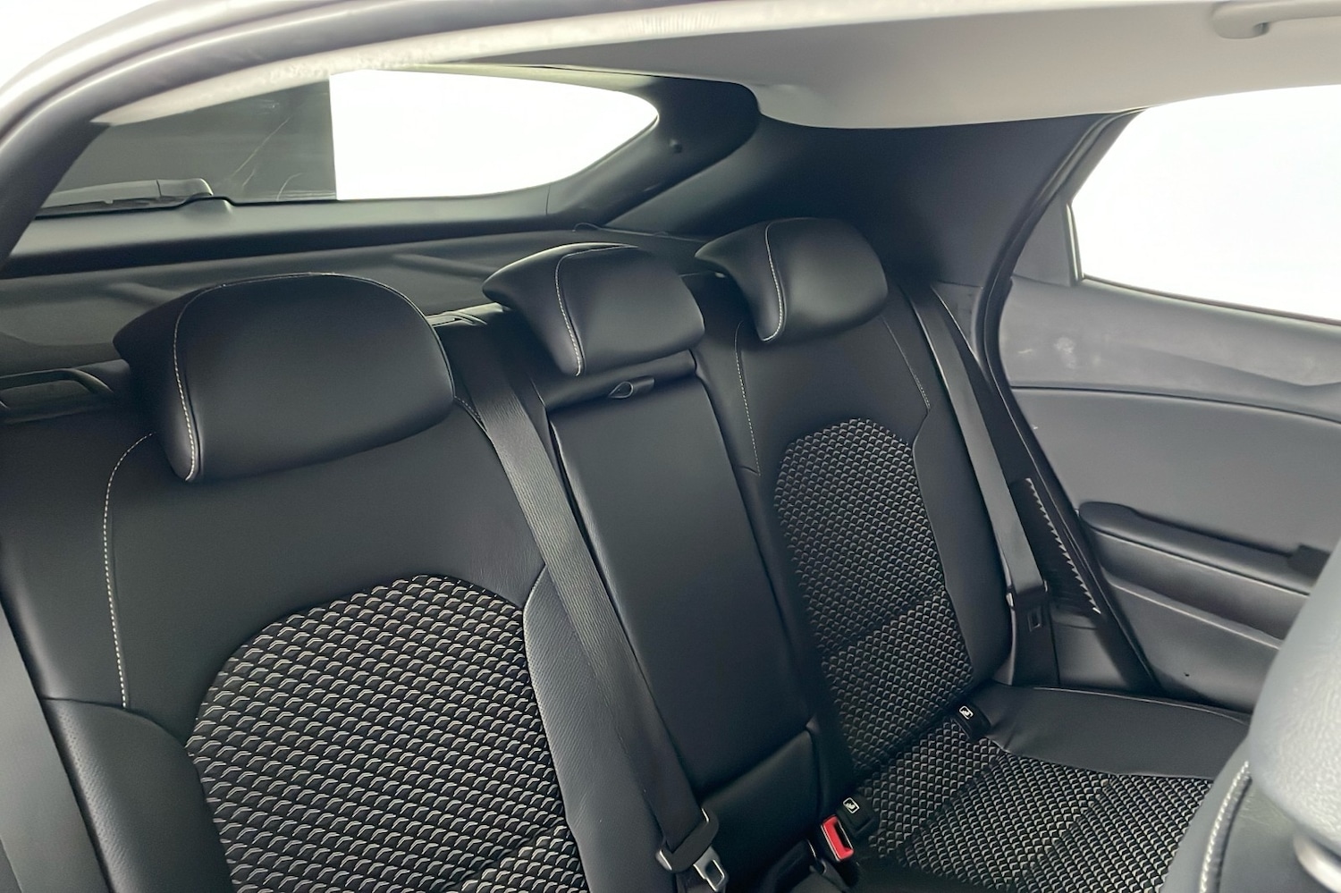 Used Kia XCeed 2023 for sale - 77896713: Photo 10