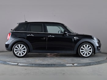 Used MINI Hatch 2018 for sale - 77681631: Photo