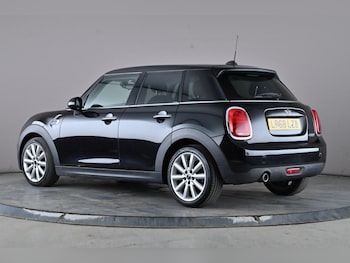 Used MINI Hatch 2018 for sale - 77681631: Photo