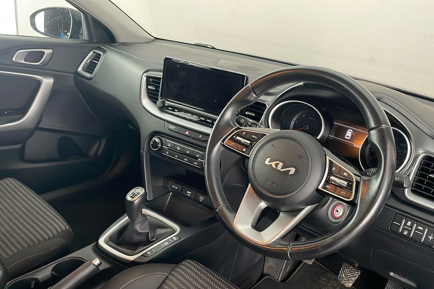 Used Kia Ceed 2023 for sale - 77639981: Photo 11