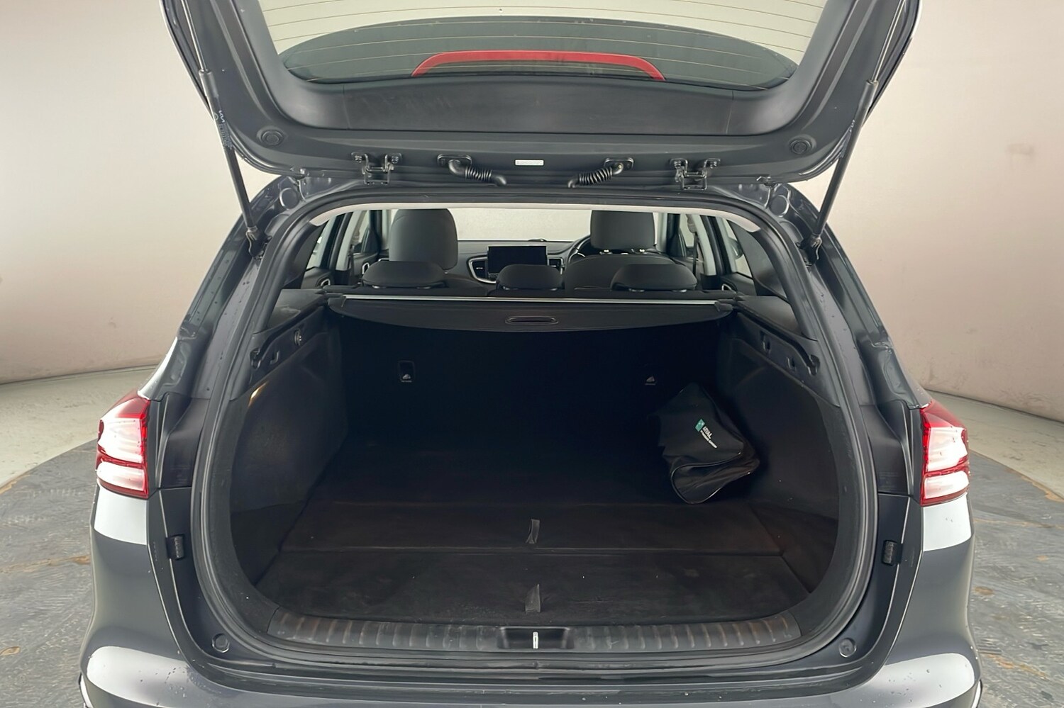 Used Kia Ceed 2023 for sale - 77639981: Photo 18