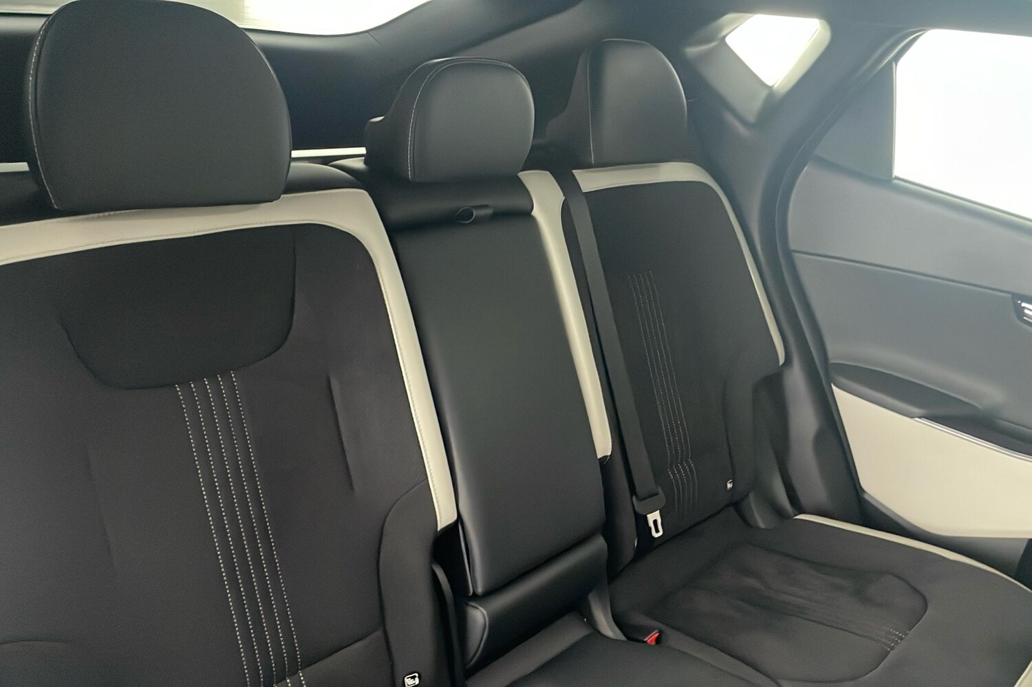 Used Kia EV6 2023 for sale - 76588151: Photo 10