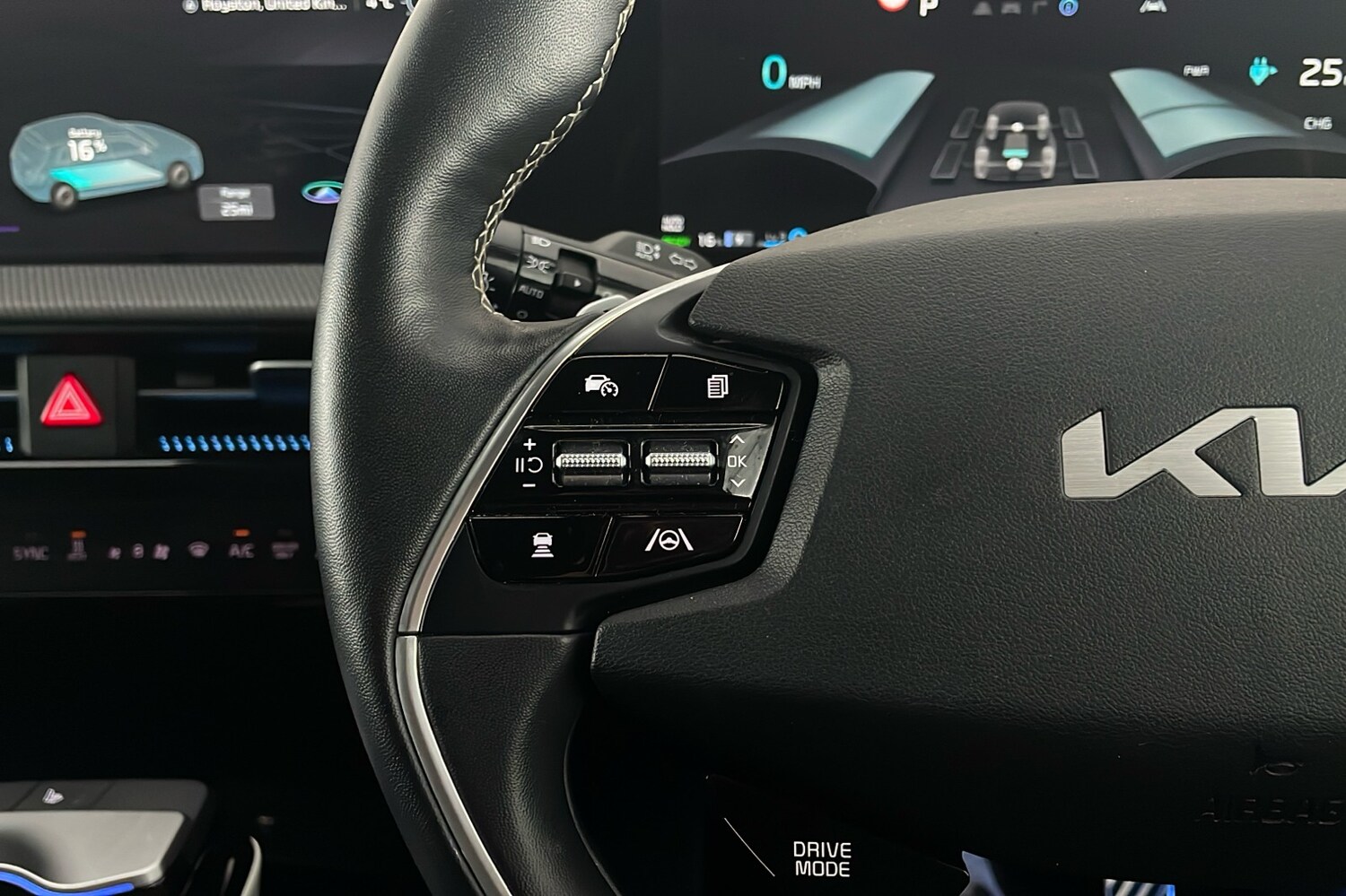 Used Kia EV6 2023 for sale - 76588151: Photo 15