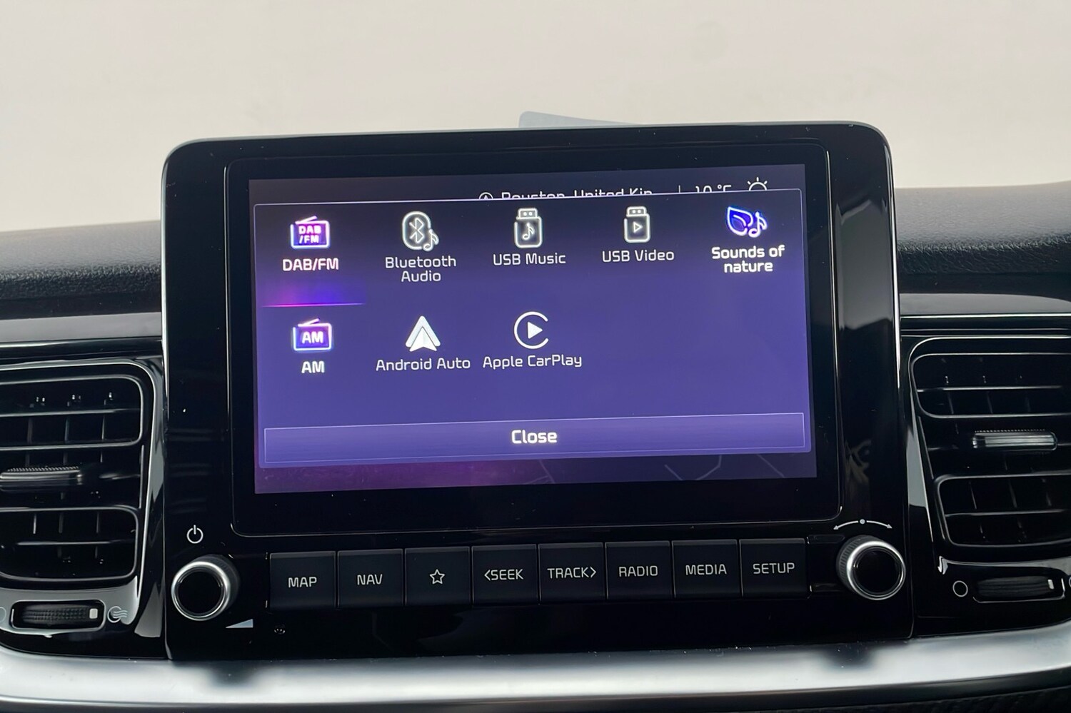 Used Kia Stonic 2024 for sale - 76805219: Photo 17