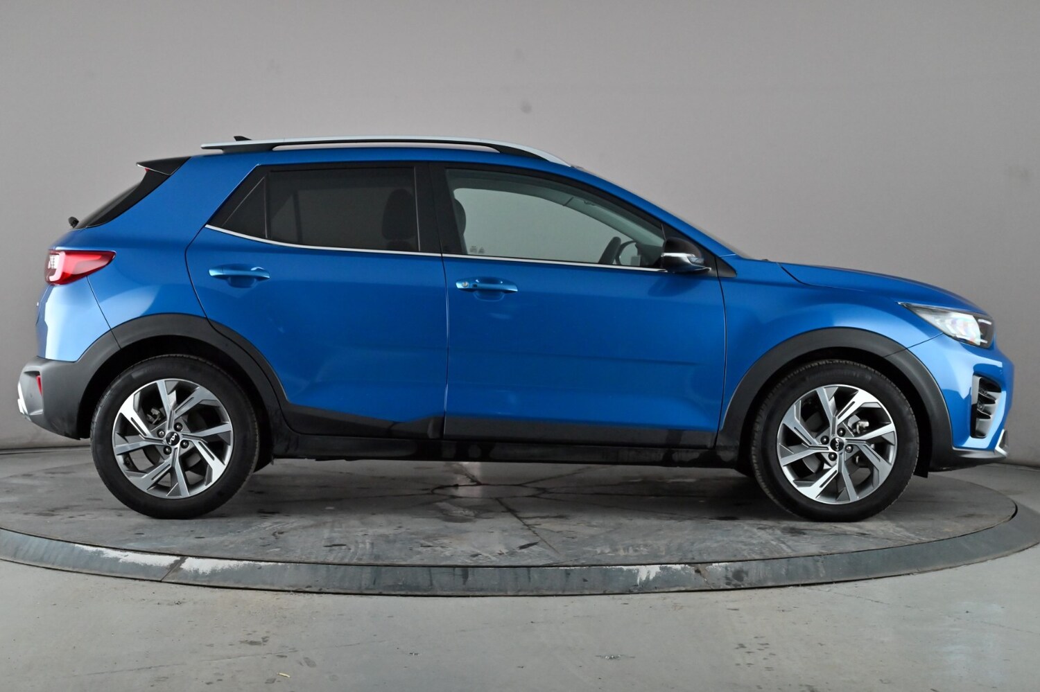 Used Kia Stonic 2024 for sale - 76805219: Photo 4