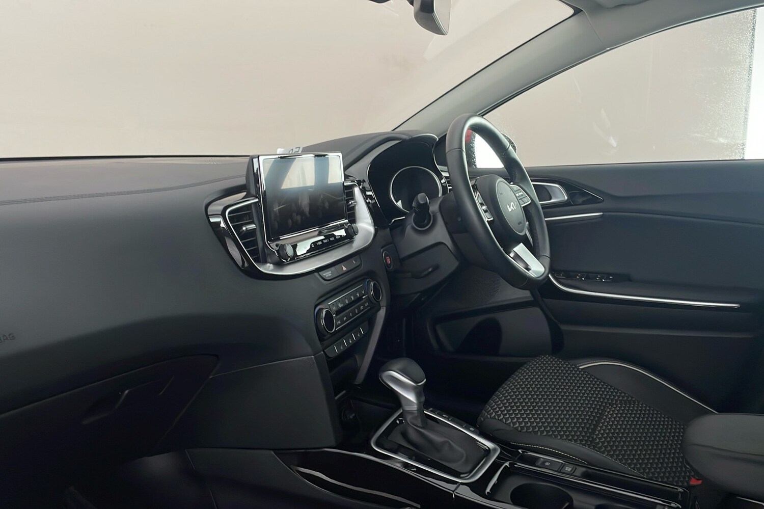 Used Kia Ceed 2025 for sale - 76588915: Photo 25