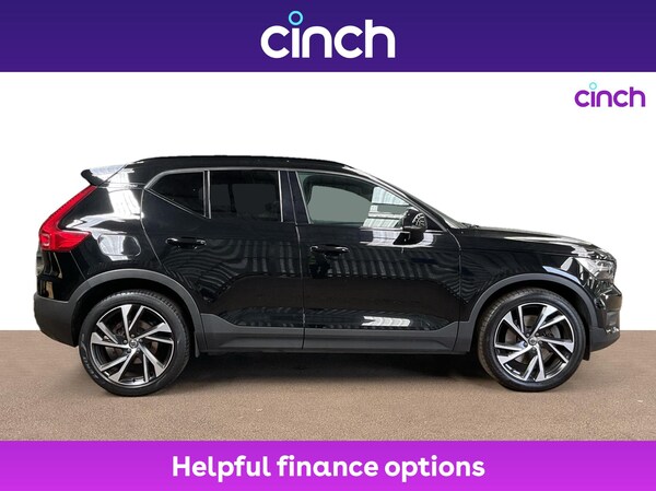 Used Volvo XC40 2021 for sale - 76257401: Photo 2