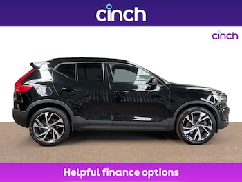 Used Volvo XC40 2021 for sale - 76257401: Photo 2