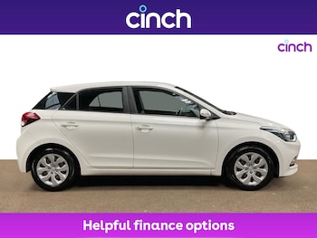 Used Hyundai i20 2018 for sale - 76081751: Photo 2