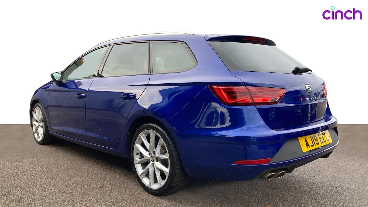 Used SEAT Leon 2019 for sale - 76495539: Photo 2