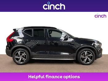 Used Volvo XC40 2022 for sale - 76242070: Photo 2