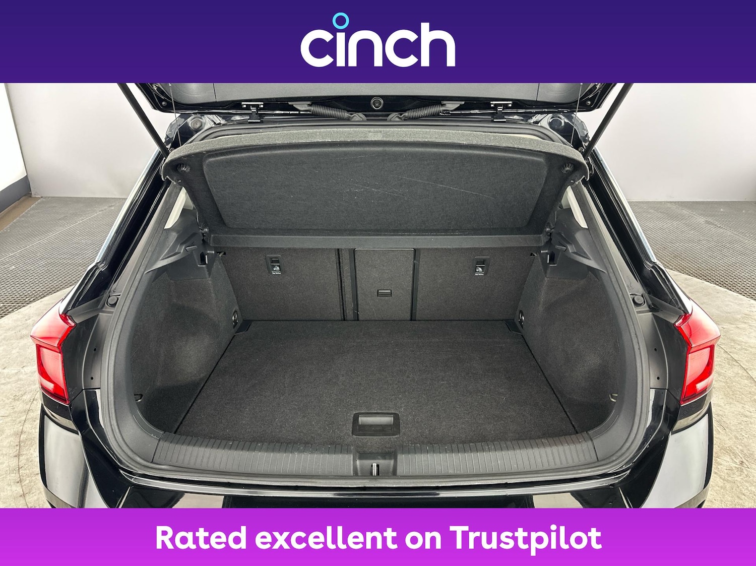 Used Volkswagen T-Roc 2018 for sale - 76438654: Photo 21