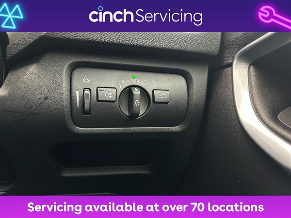 Used Volvo V40 2016 for sale - 76292589: Photo 31