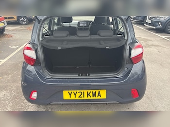 Used Hyundai i10 2021 for sale - 76426232: Photo
