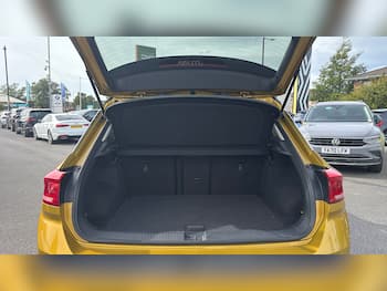 Used Volkswagen T-Roc 2018 for sale - 79759426: Photo
