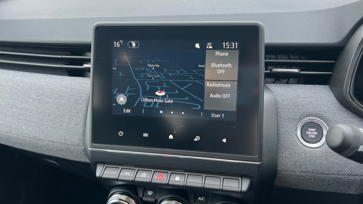 Used Renault Clio 2024 for sale - 76405173: Photo 12