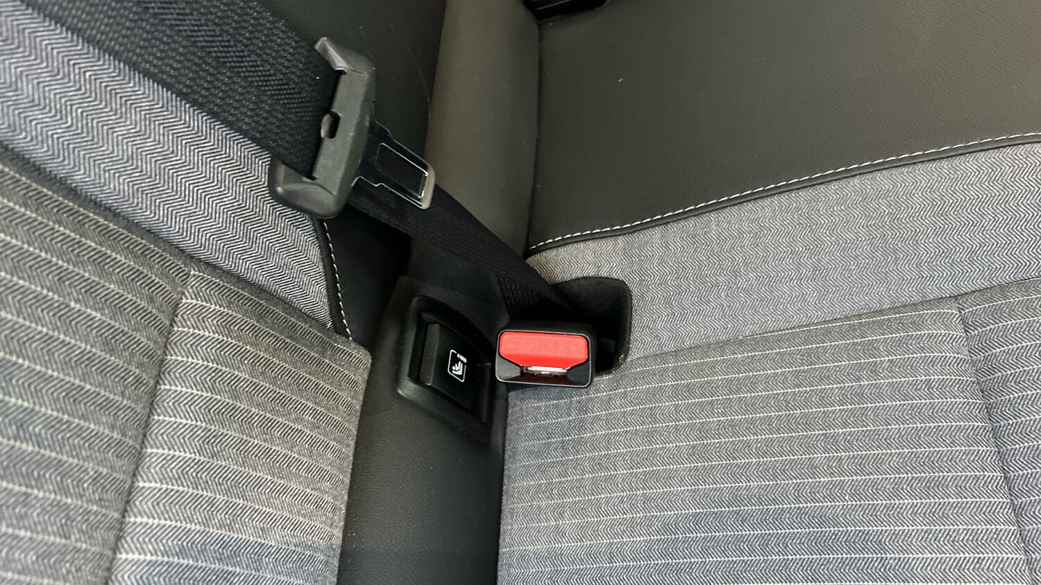 Used Renault Clio 2024 for sale - 76405173: Photo 17