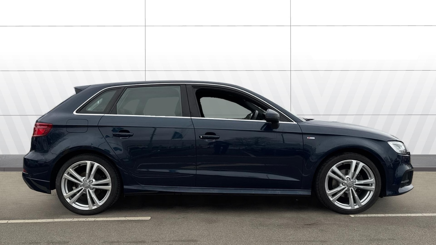 Used Audi A3 2019 for sale - 77106422: Photo 5