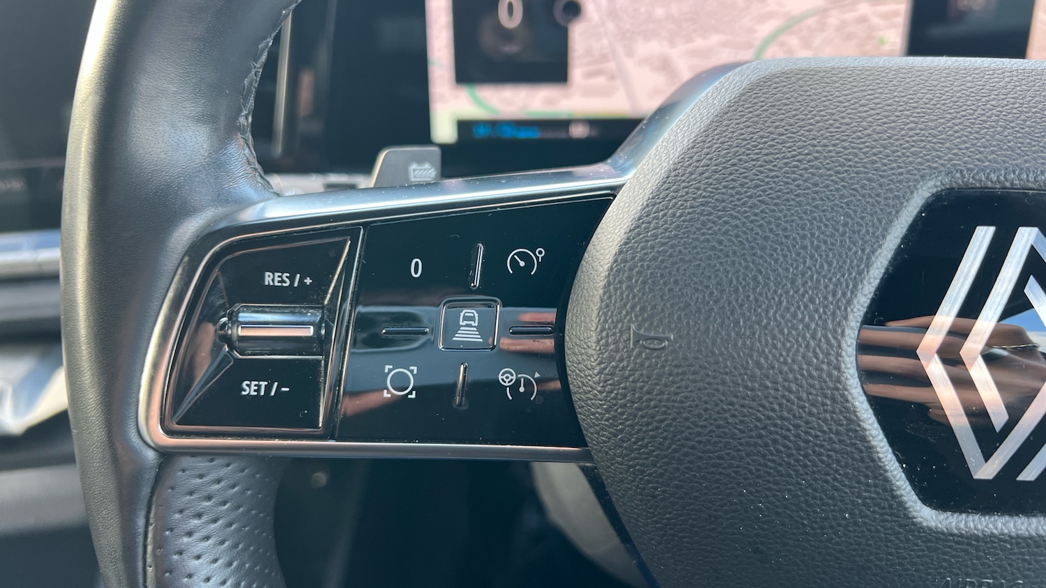 Used Renault Megane E Tech 2022 for sale - 76707142: Photo 9