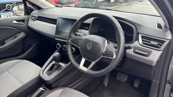 Used Renault Clio 2025 for sale - 75760643: Photo 11