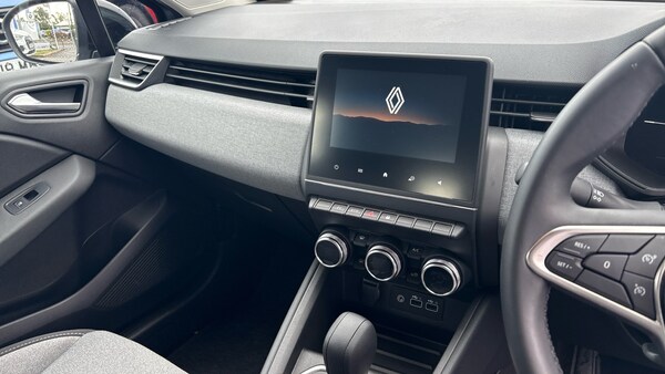 Used Renault Clio 2025 for sale - 75760643: Photo 14