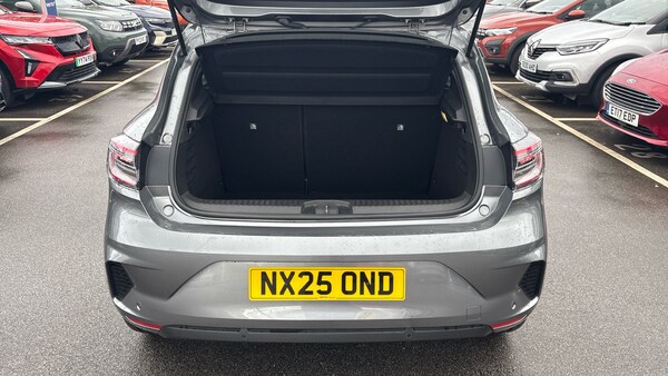 Used Renault Clio 2025 for sale - 75760643: Photo 4