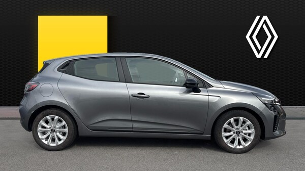 Used Renault Clio 2025 for sale - 75760643: Photo 5
