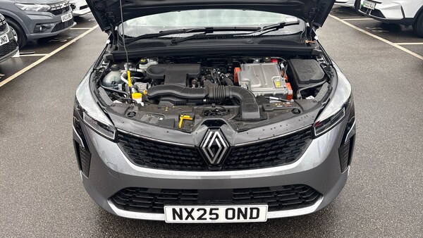 Used Renault Clio 2025 for sale - 75760643: Photo 8