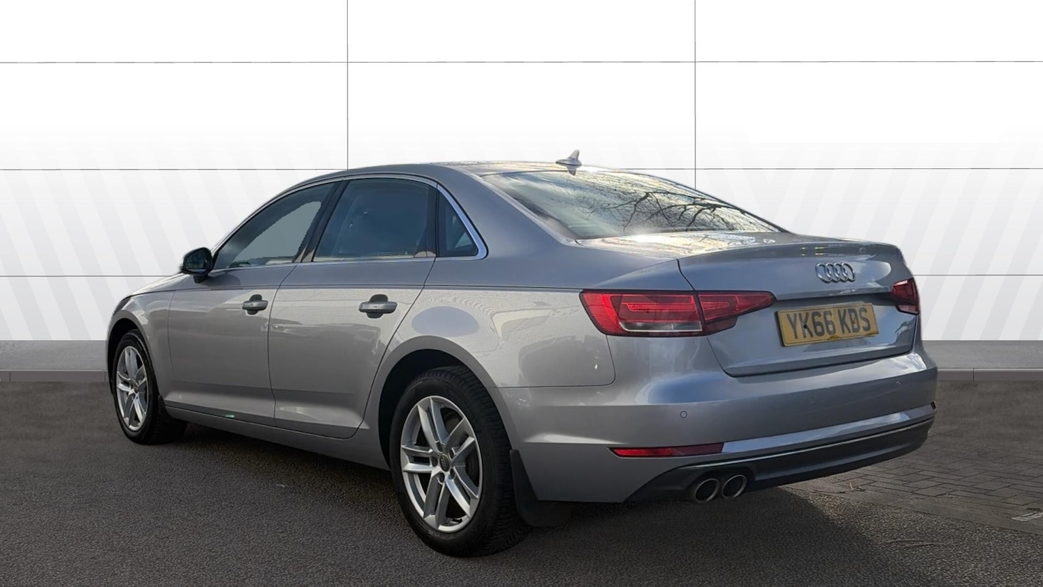 Used Audi A4 2016 for sale - 77592673: Photo 2
