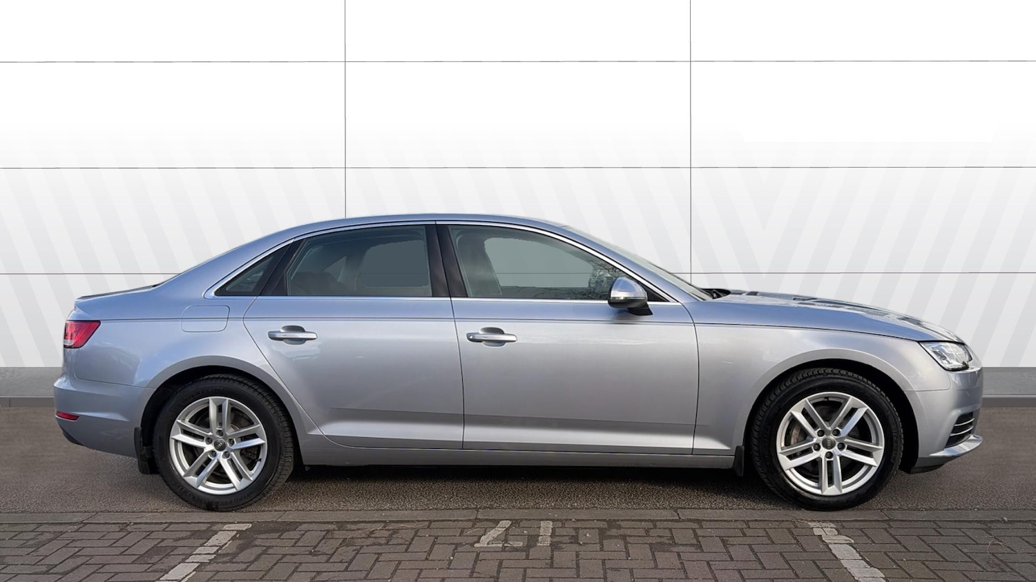 Used Audi A4 2016 for sale - 77592673: Photo 5