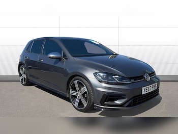Used Volkswagen Golf 2017 for sale - 78433376: Photo