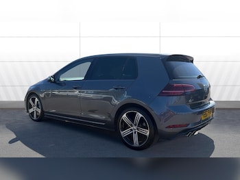 Used Volkswagen Golf 2017 for sale - 78433376: Photo