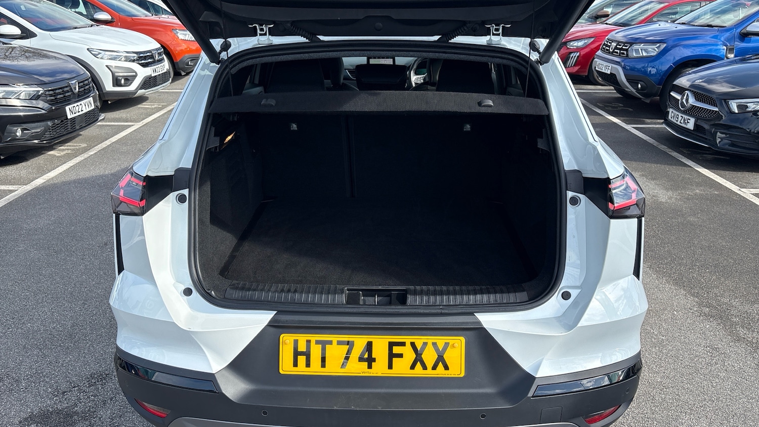 Used Renault Other 2024 for sale - 77985208: Photo 4