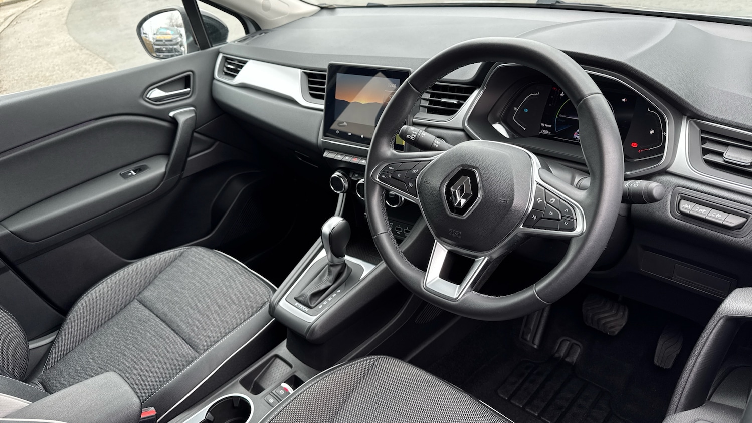 Used Renault Captur 2022 for sale - 77961673: Photo 11