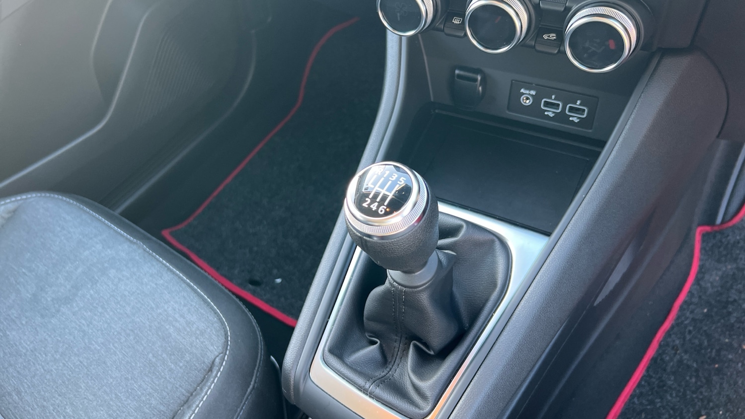 Used Renault Captur 2023 for sale - 76895239: Photo 13