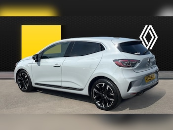 Used Renault Clio 2025 for sale - 78732838: Photo
