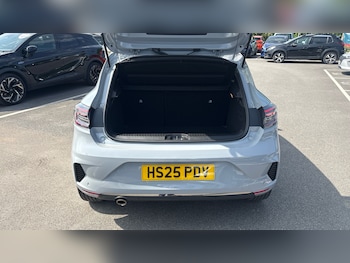 Used Renault Clio 2025 for sale - 78732838: Photo
